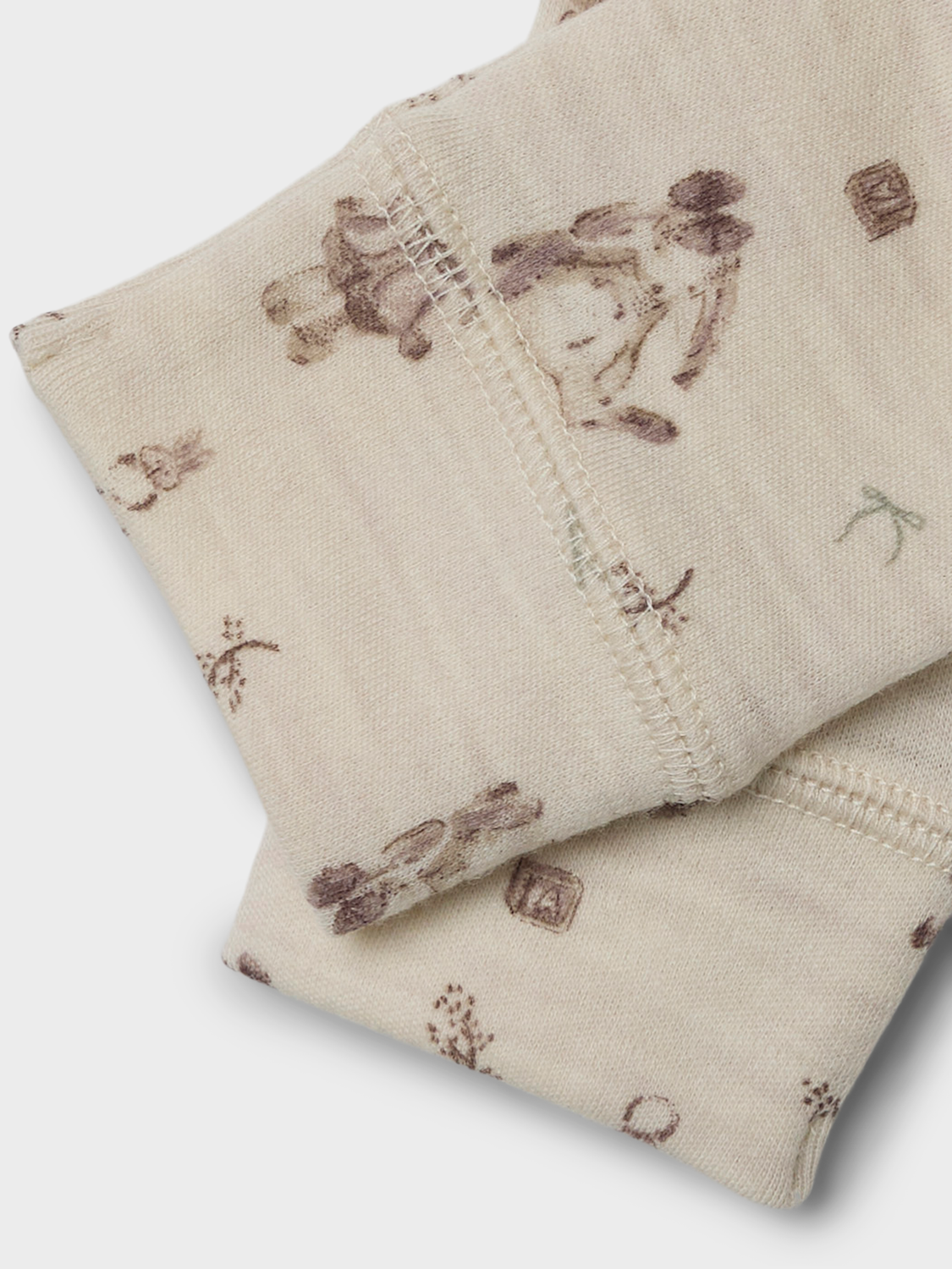 model_shot-front_full